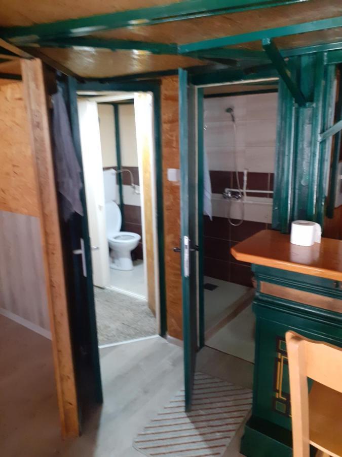 Porodicni Apartman,Viktor Cafee Šabac Exterior foto